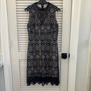 Chic Black Lace Midi Dress